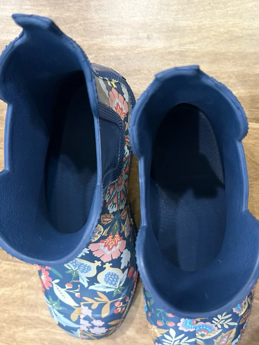 Vera Bradley totes Carson waterproof floral blue rain boots 6